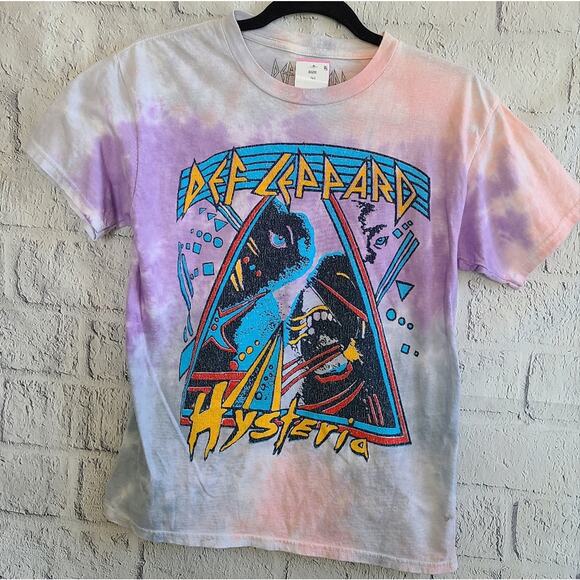 NWT Def Leppard NWT Pink Tie Dye Hysteria Graphic Band Tee Small - Picture 1 of 10